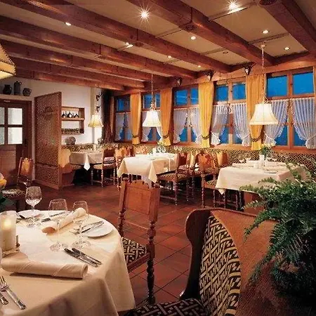 Hotel Sheraton Airport 4*