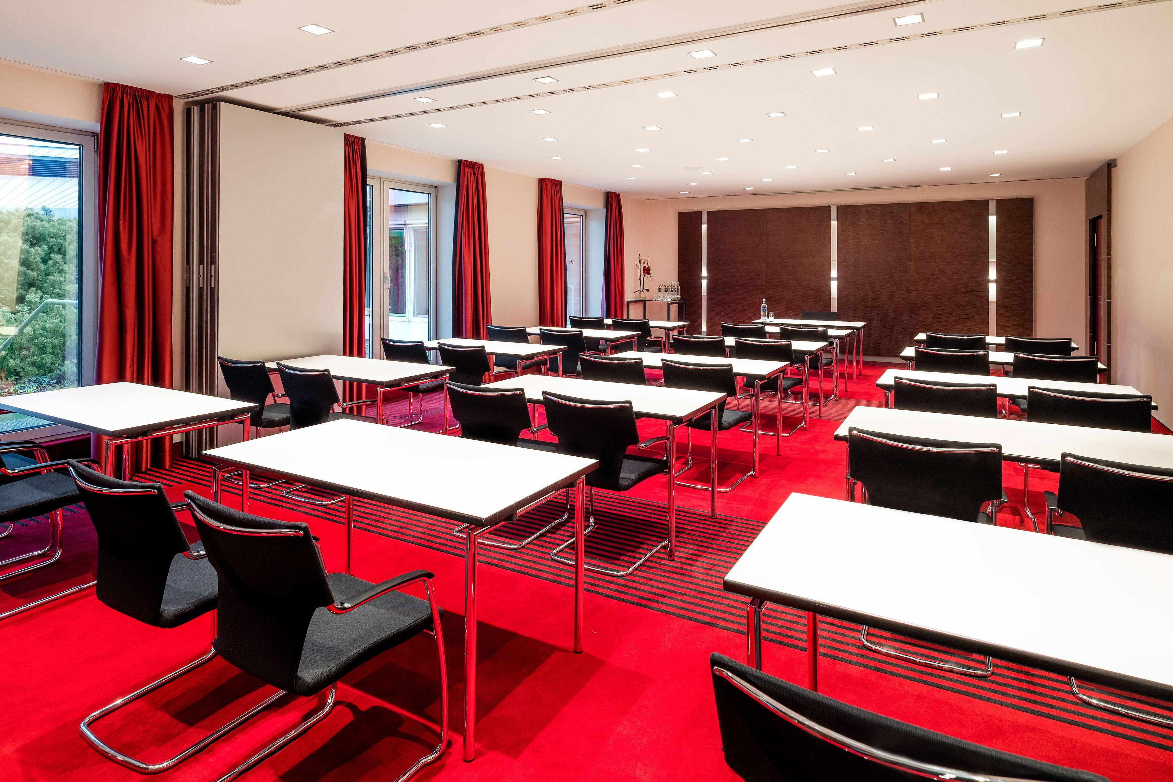 Hotel Sheraton Airport 4*