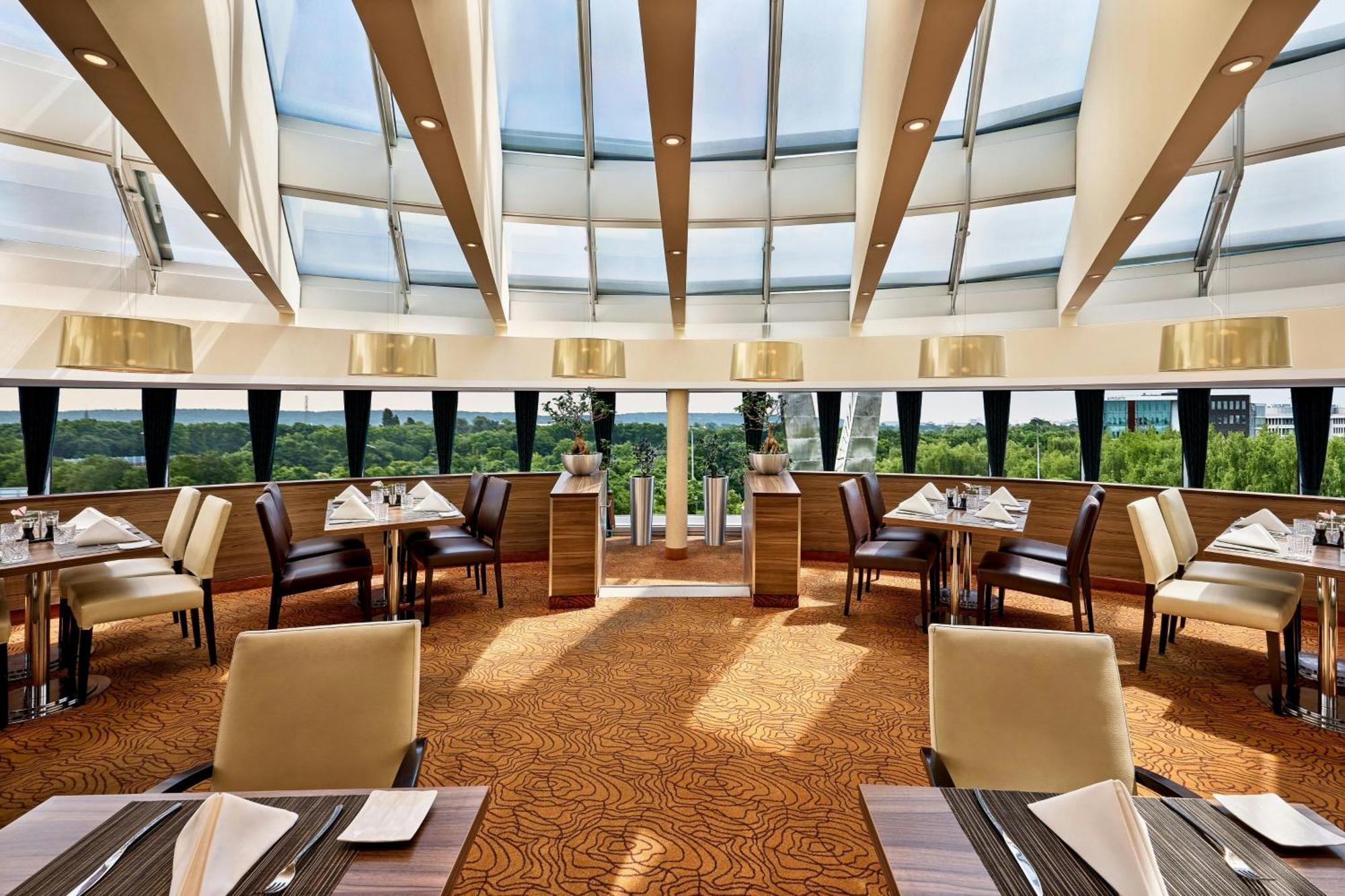 Sheraton Airport Hotel